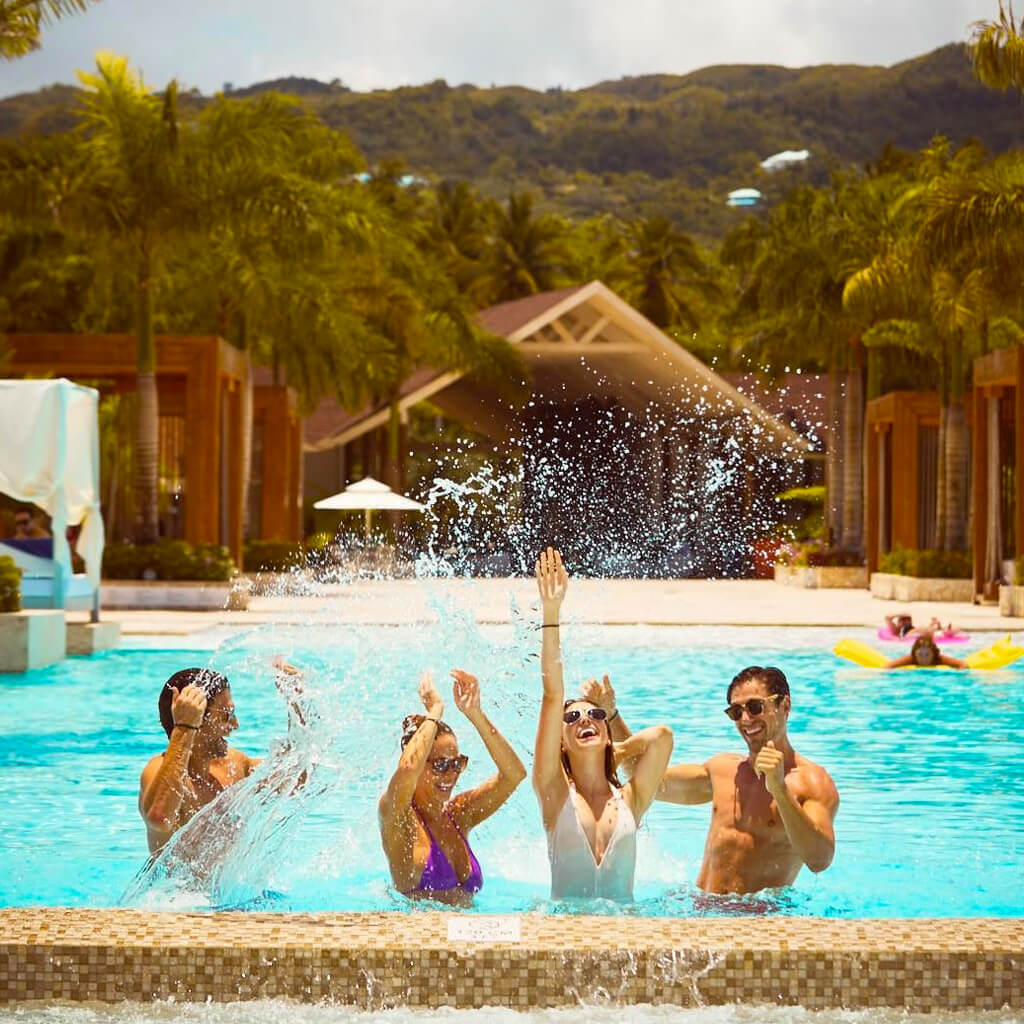 Fiestas Patrias en Samaná del 27 al 30 de Julio vía Arajet